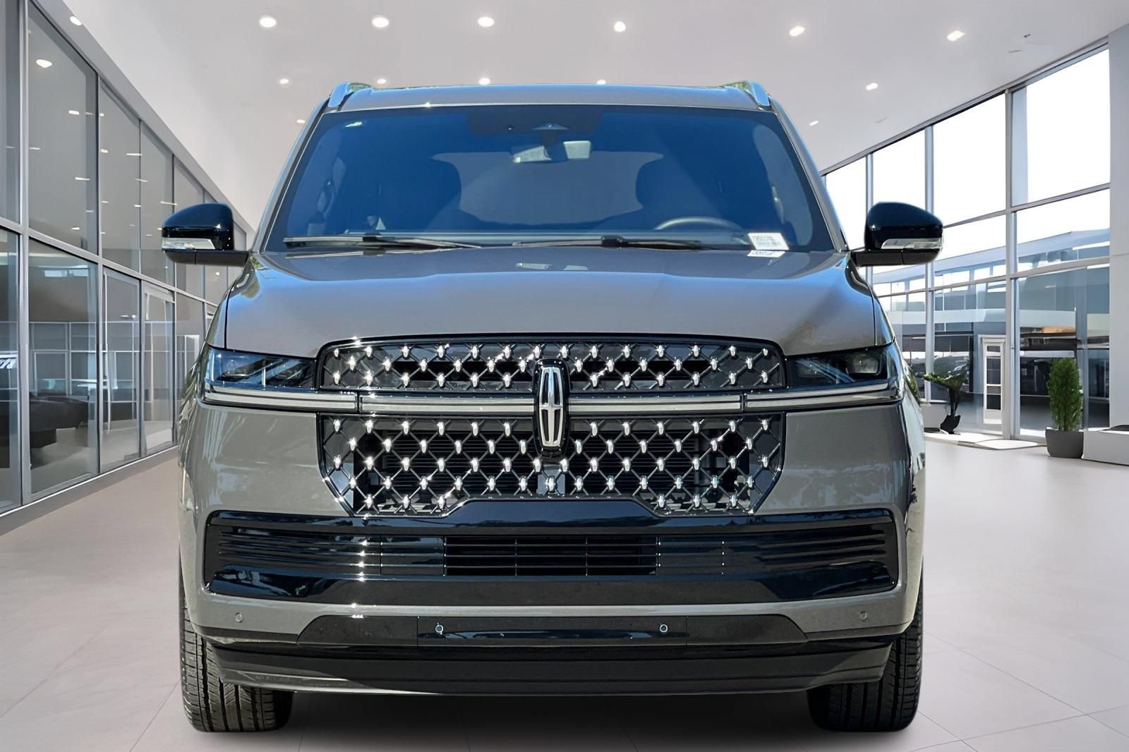 Used 2025 Lincoln Navigator Black Label AWD/4WD image 9