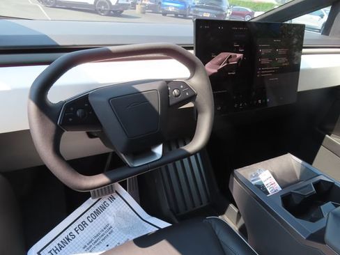 Used 2024 Tesla Cybertruck AWD Crew Cab image 14