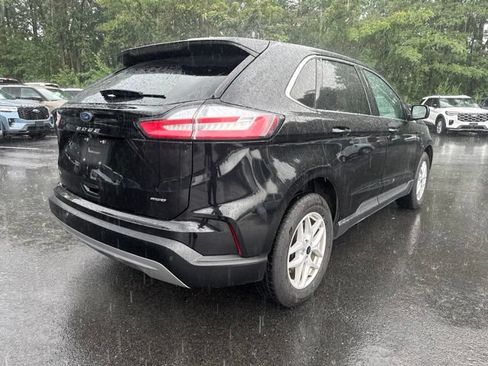 Used 2024 Ford Edge SEL AWD/4WD image 5