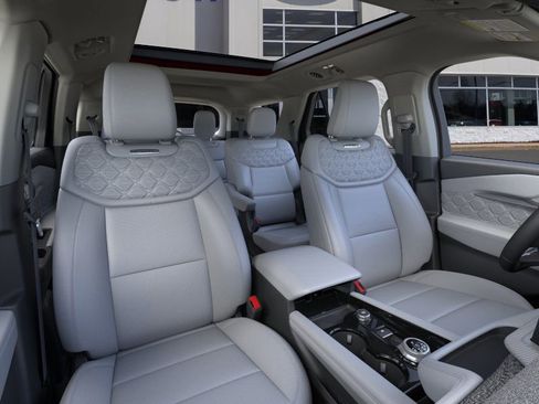 New 2026 Ford Explorer Platinum AWD/4WD image 10