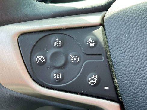 Used 2023 GMC Acadia Denali w/ Denali Technology Package image 10