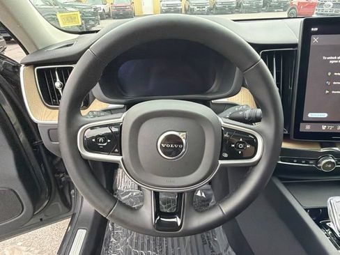 Used 2026 Volvo XC60 B5 Core w/ Climate Package AWD/4WD image 19