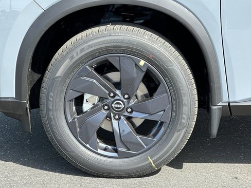 New 2026 Nissan Rogue SV image 25