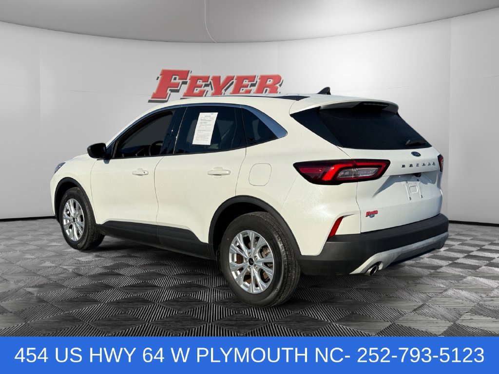 Used 2023 Ford Escape Active FWD image 3
