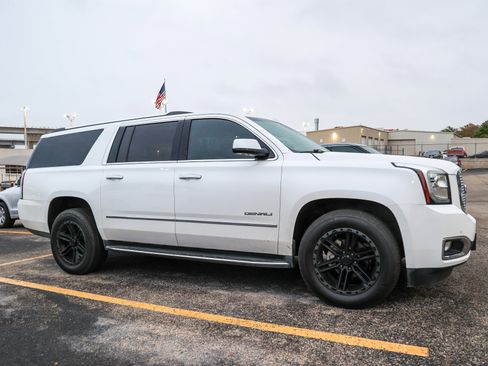 Used 2017 GMC Yukon XL Denali w/ Open Road Package image 7