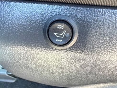 Used 2024 Toyota RAV4 LE AWD/4WD image 19