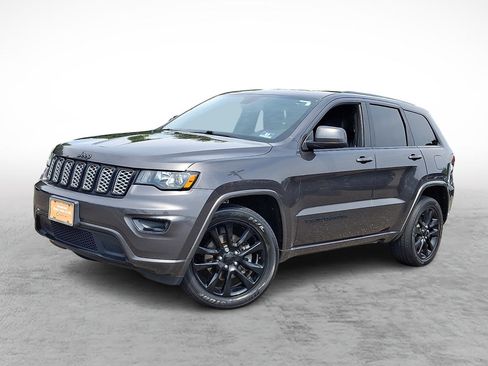 Used 2019 Jeep Grand Cherokee Altitude AWD/4WD image 1