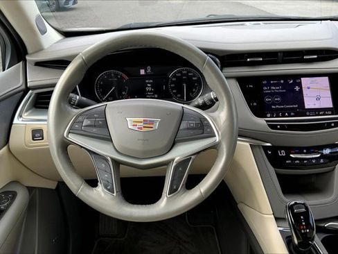 Used 2022 Cadillac XT5 Premium Luxury image 4