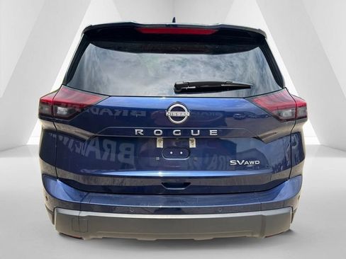 Used 2024 Nissan Rogue SV AWD/4WD image 6