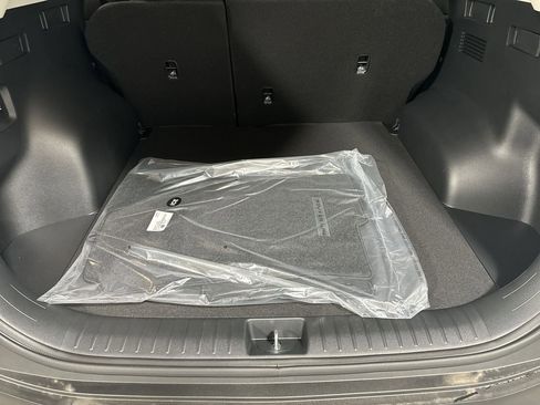 Certified 2025 Kia Sportage LX image 28