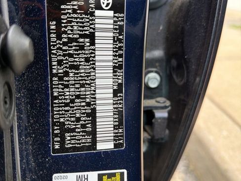 Used 2022 Toyota Corolla LE FWD image 12