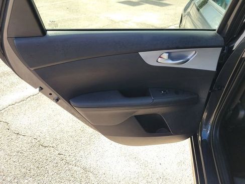 Used 2024 Kia Forte LXS FWD image 27