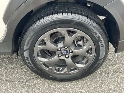 Used 2021 Subaru Crosstrek 2.5i Sport w/ Moonroof Package image 19