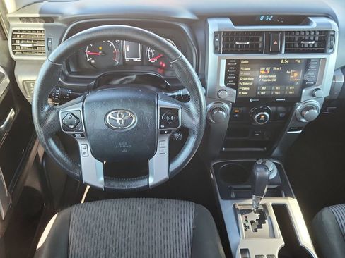 Used 2023 Toyota 4Runner SR5 AWD/4WD image 10