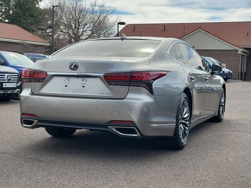 Used 2023 Lexus LS 500 w/ Accessory Package (Z2) image 7