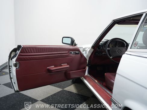 Used 1989 Mercedes-Benz 560 SL image 36