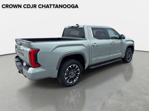 Used 2025 Toyota Tundra Limited AWD/4WD image 5