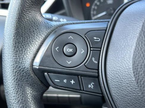 Used 2022 Toyota Corolla LE image 21