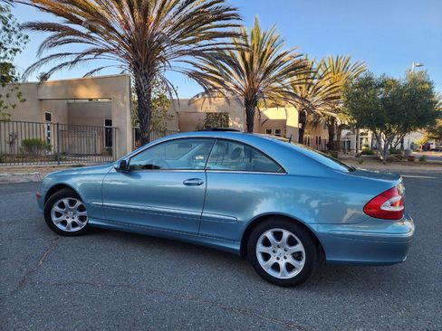 Used 2004 Mercedes-Benz CLK 320 Coupe image 8