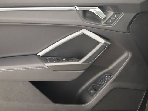 Certified 2024 Audi Q3 2.0T Premium Plus image 23