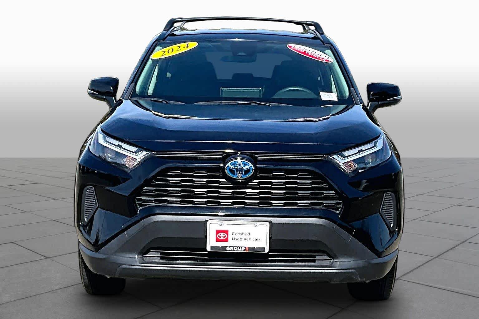 Certified 2024 Toyota RAV4 LE AWD/4WD image 3