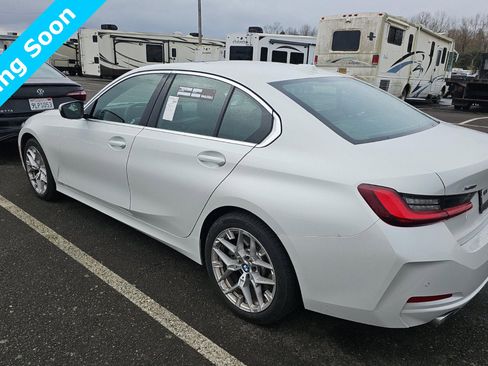 Used 2025 BMW 330i xDrive 330i xDrive w/ Convenience Package image 4