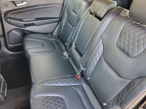 Used 2024 Ford Edge Titanium image 27