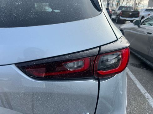 Used 2023 MAZDA CX-5 AWD 2.5 S w/ Select Package image 8