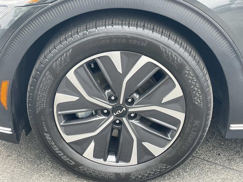 Used 2024 Kia EV6 Light AWD/4WD image 38