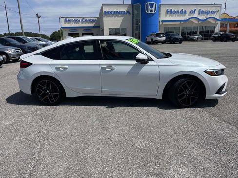 Used 2023 Honda Civic Sport Touring image 3