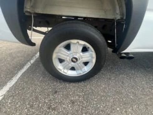 Used 2004 Chevrolet Silverado 1500 W/T w/ Light Duty Power Package image 4