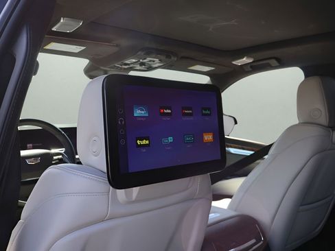 Certified 2025 Cadillac Escalade Sport Platinum image 19