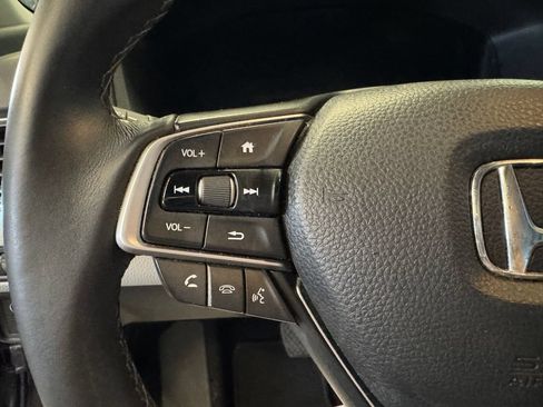 Used 2018 Honda Accord EX-L image 11