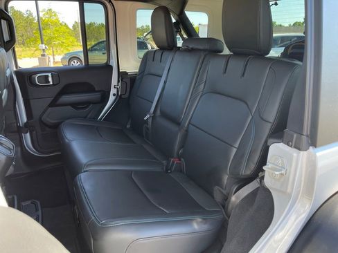 Used 2024 Jeep Wrangler Unlimited Rubicon 4xe w/ Safety Group AWD/4WD image 37