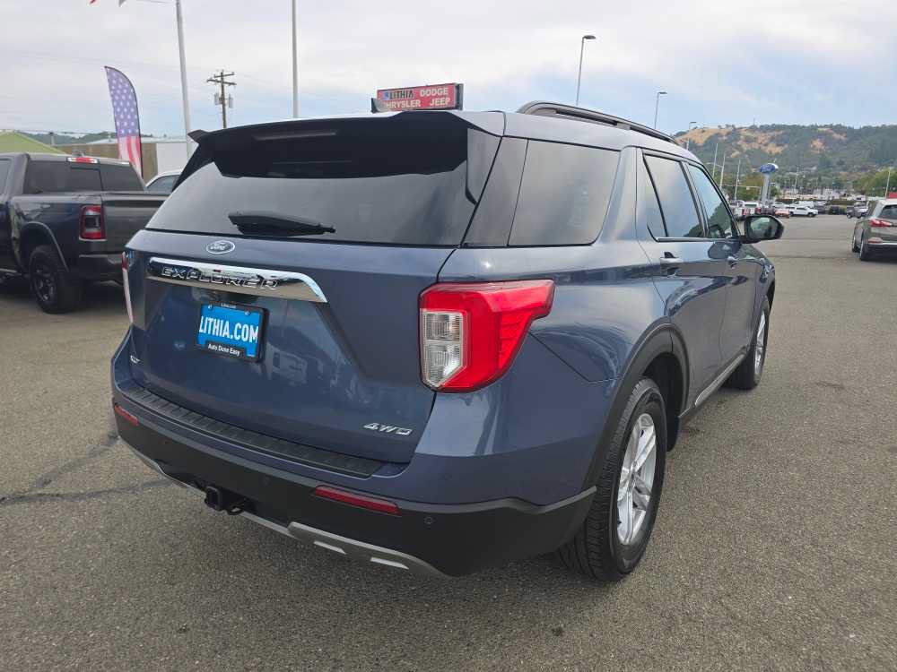 Used 2021 Ford Explorer XLT w/ Equipment Group 202A AWD/4WD image 5