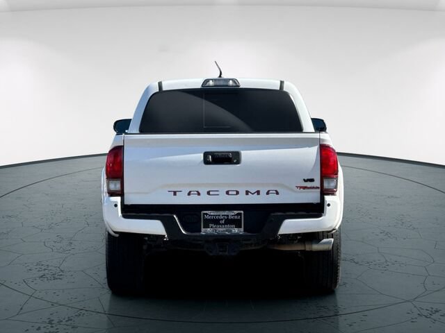 Used 2019 Toyota Tacoma TRD Sport w/ TRD Premium Sport Package RWD image 5