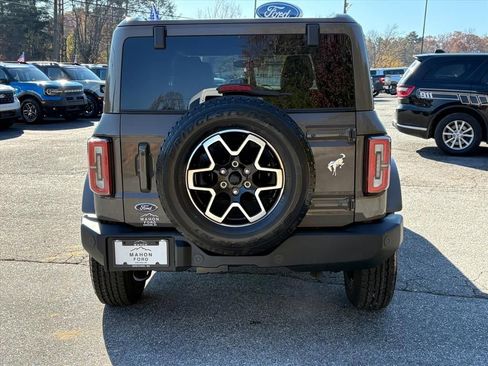 New 2025 Ford Bronco Outer Banks image 4
