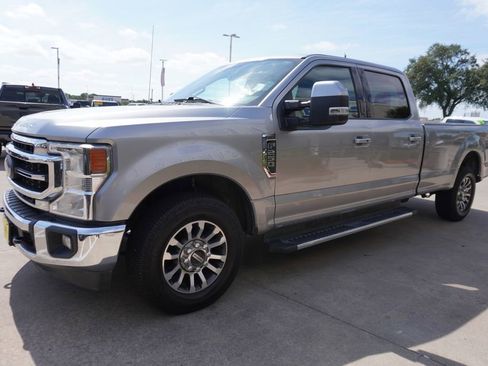 Used 2020 Ford F250 Lariat w/ Lariat Ultimate Package RWD image 3