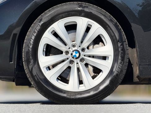 Used 2017 BMW 535i Gran Turismo xDrive image 18