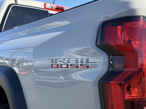 New 2026 Chevrolet Colorado Trail Boss AWD/4WD image 37