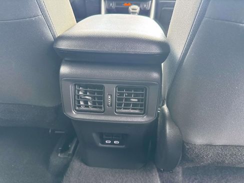 Used 2024 Toyota RAV4 XLE FWD image 13
