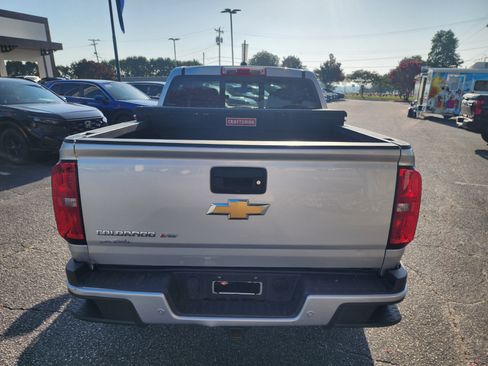 Used 2019 Chevrolet Colorado Z71 AWD/4WD image 5
