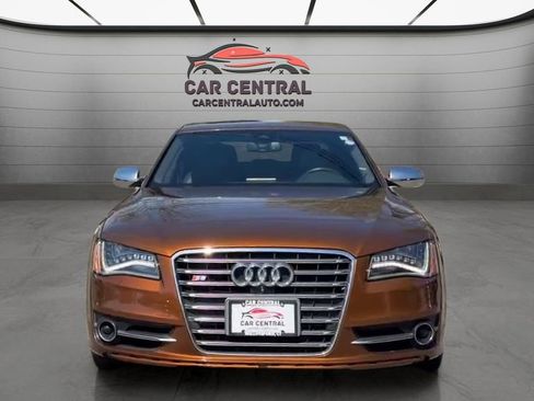 Used 2014 Audi S8 AWD/4WD image 2