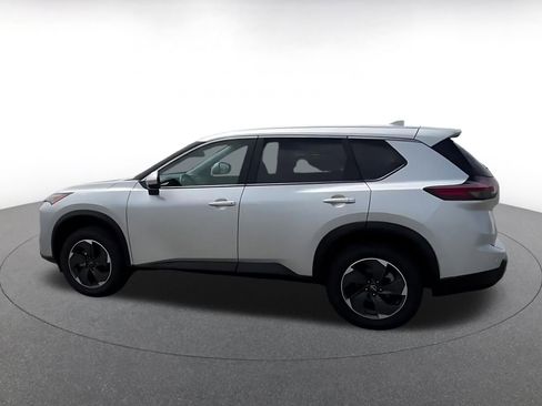Used 2025 Nissan Rogue SV AWD/4WD image 10