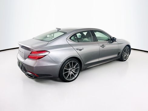 Used 2025 Genesis G70 2.5T RWD image 9