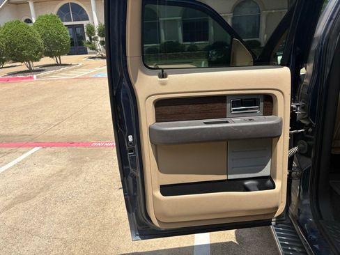 Used 2014 Ford F150 Lariat w/ Equipment Group 501A Mid RWD image 9
