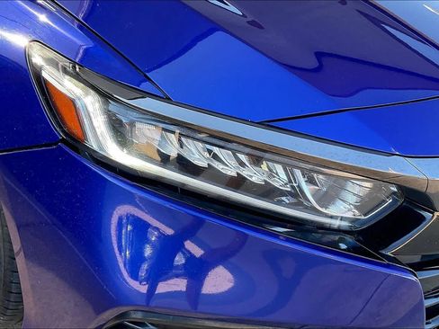 Used 2018 Honda Accord Sport image 26