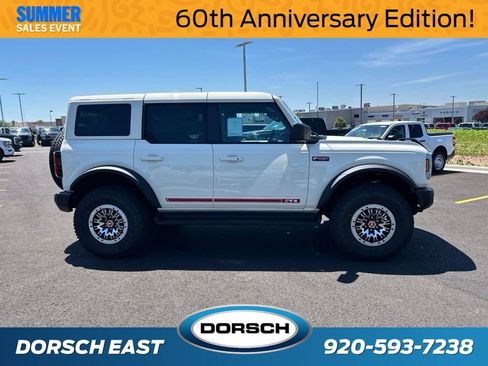 New 2026 Ford Bronco Outer Banks w/ Sasquatch Package AWD/4WD image 4