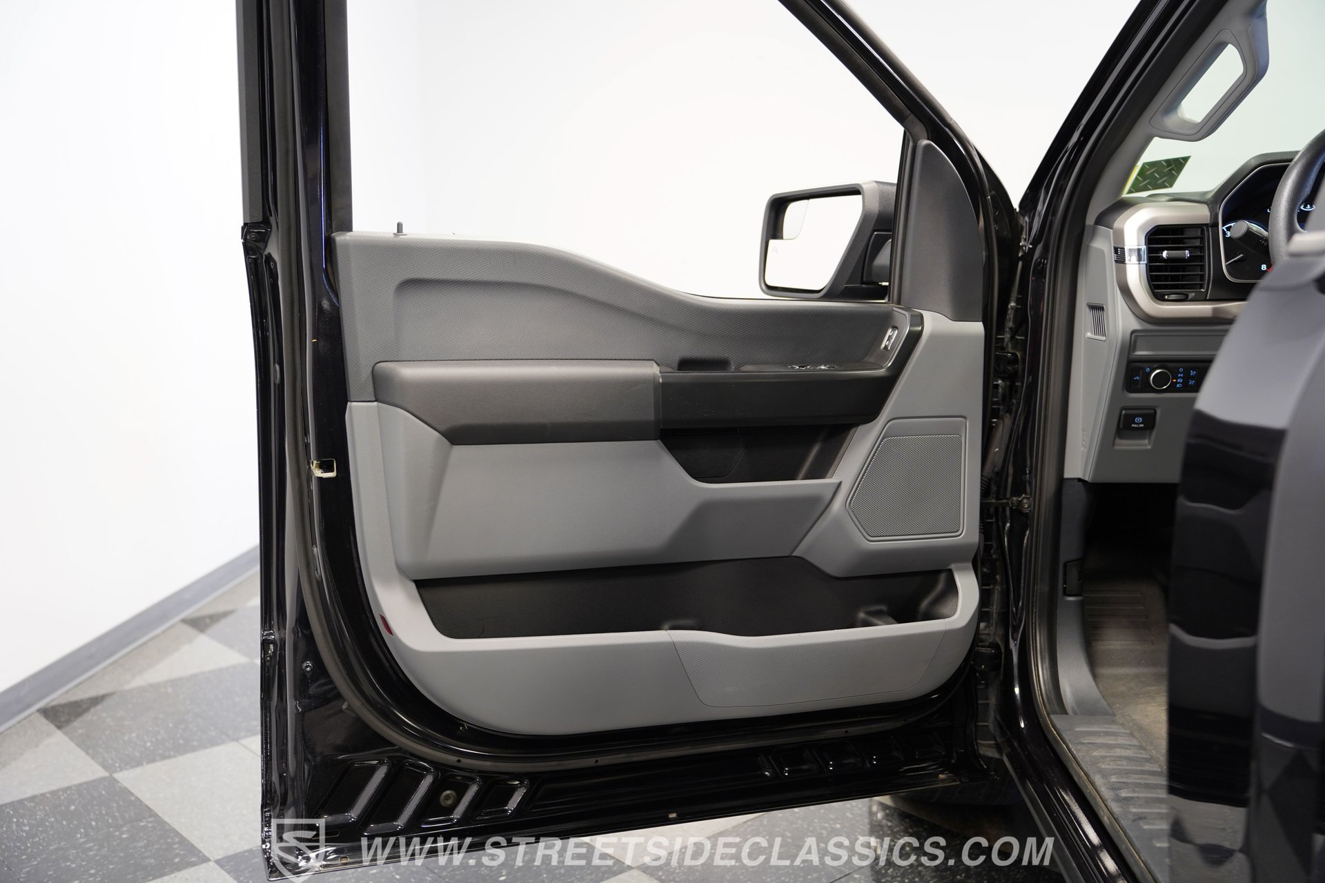 Used 2021 Ford F150 XL w/ Equipment Group 101A High AWD/4WD image 38