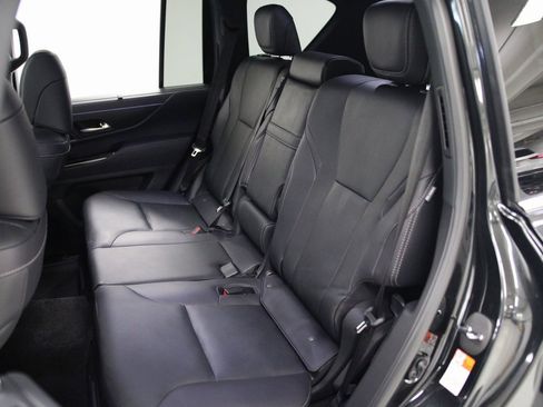 Used 2025 Lexus LX 700h Luxury image 20